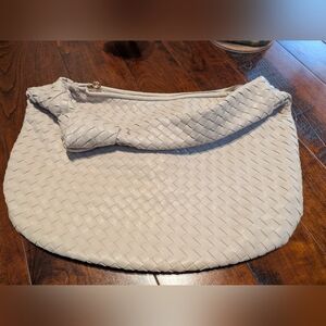 Melie Bianco Woven Hobo Bag in Off-White